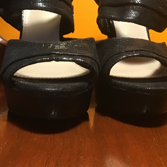 Colin Stuart Black Pumps Snakeskin detail 7.5B - Picture 5 of 7